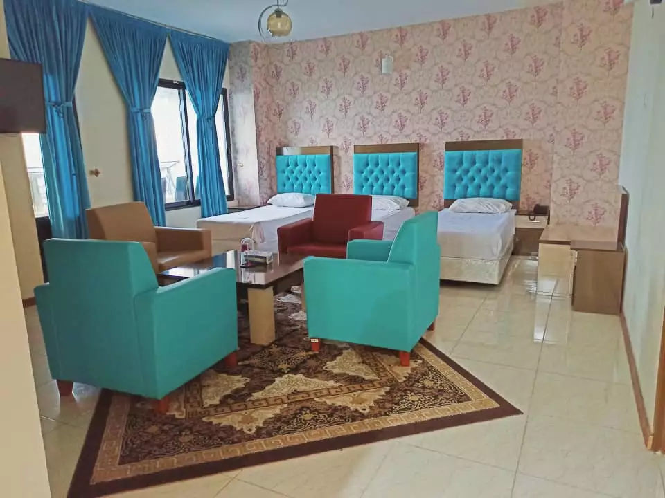 Alibaba https://cdn.alibaba.ir/ostorage/hotel-accommodation-images/67f23db031ce2147606d2057_اتاق کانکت 5نفره.webp